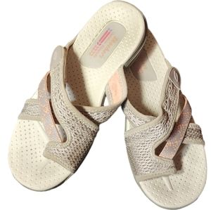 Size 7 Skechers Reggae Splatter Outdoor Lifestyle Sandals